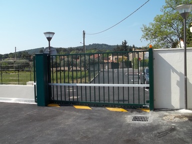 Portail coulissant PGR